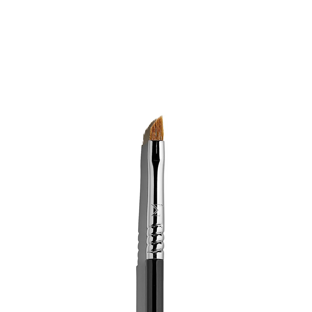 SIGMA E06-WINGED LINER BRUSH